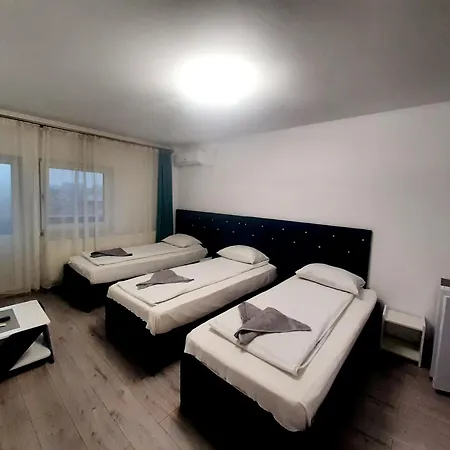 Blue Wave Guest house *